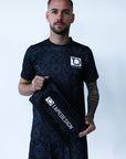 TAPEDESIGN Schuhtasche Schwarz für Fussballschuhe und Sportschuhe als praktischer Fussball Shoebag für Training und Spiel